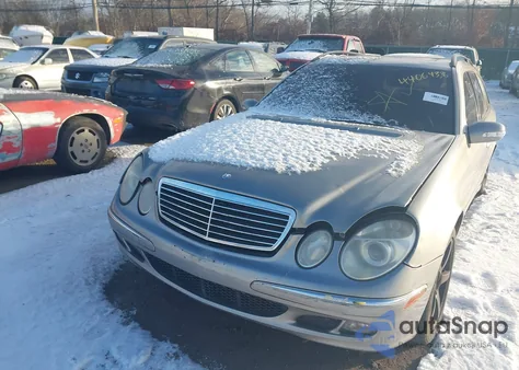 2004 Mercedes-Benz E 320 z USA, uszkodzony, nr VIN WDBUH65J04A383483